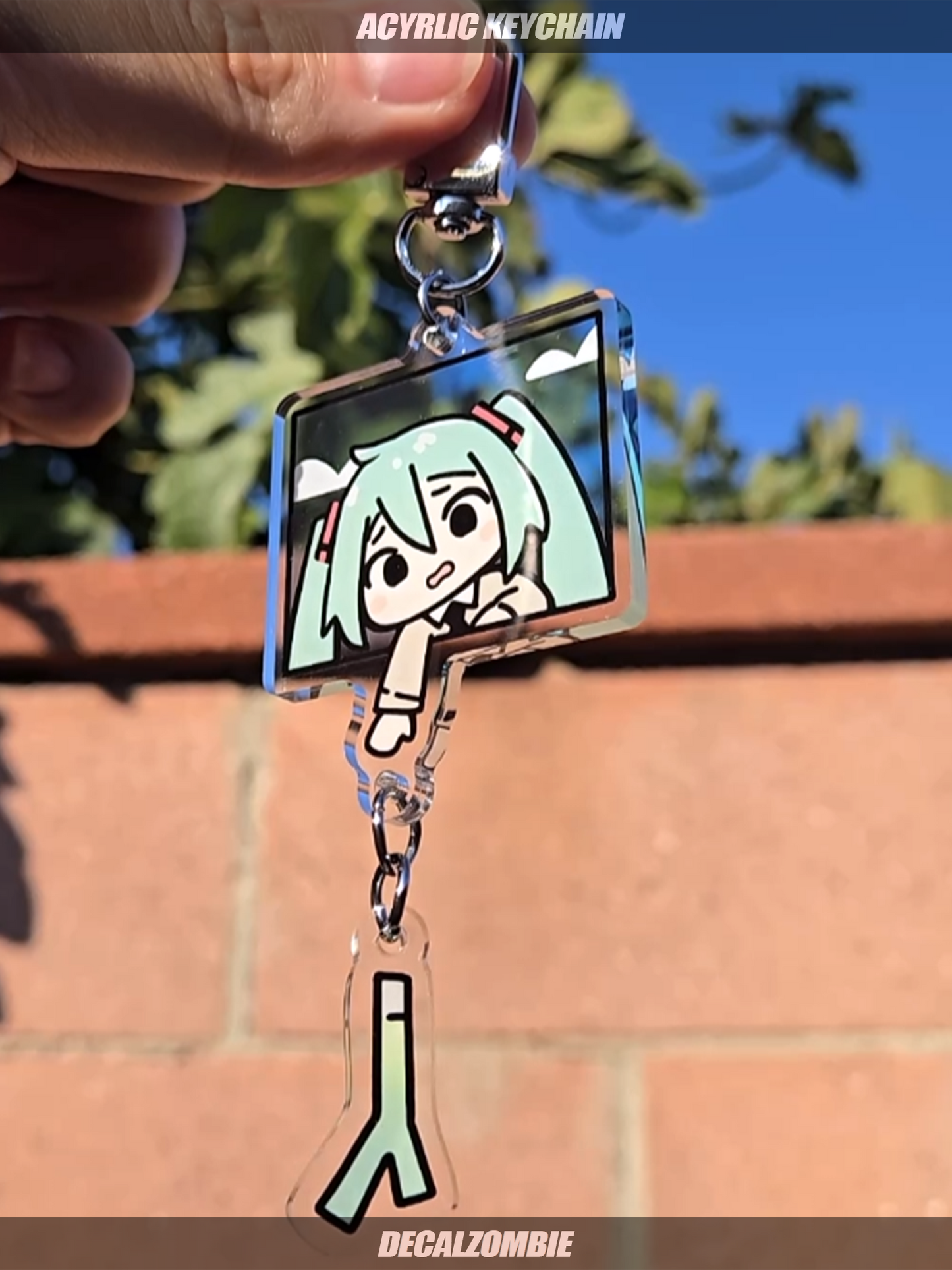miku drops her leek!! :( - Keychain Version
