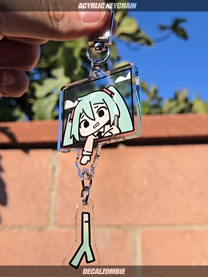miku drops her leek!! :( - Keychain Version