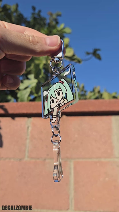 miku drops her leek!! :( - Keychain Version
